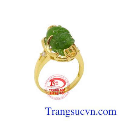 Nhẫn Tỳ Hưu Nephrite Thịnh Vượng là biểu tượng tài lộc ưa chuộng của các doanh nhân, thương nhân đem đến nhiều may mắn cho sự nghiệp