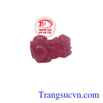 Ruby là biểu tượng của may mắn, thành công và hạnh phúc