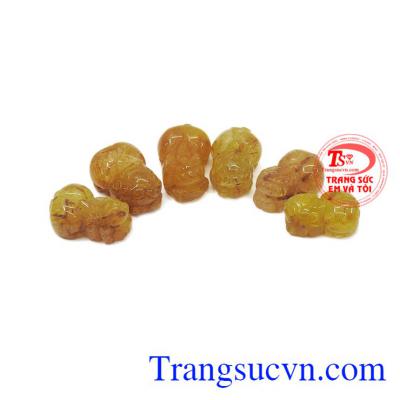 Sản phẩm có thể bọc vàng hoặc bạc làm mặt dây, mặt nhẫn. Tỳ hưu thạch anh tóc thiên nhiên đẹp.