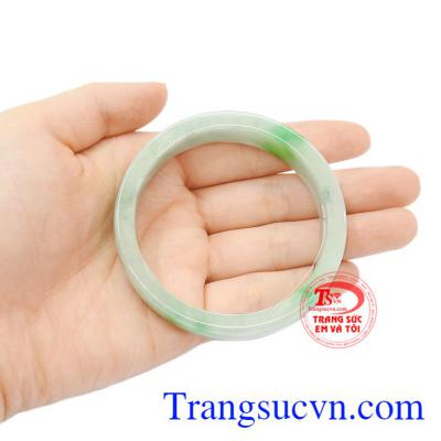 Vòng tay ngọc cẩm thạch an yên đẹp.