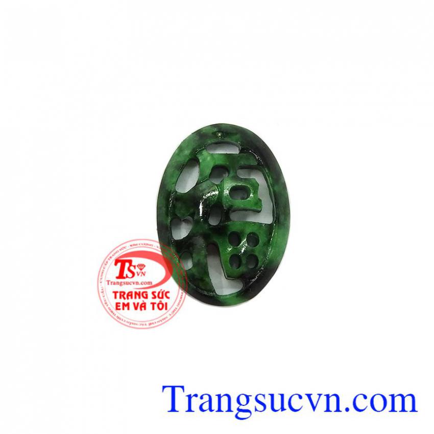 Mặt ngọc phỉ thúy khắc chữ