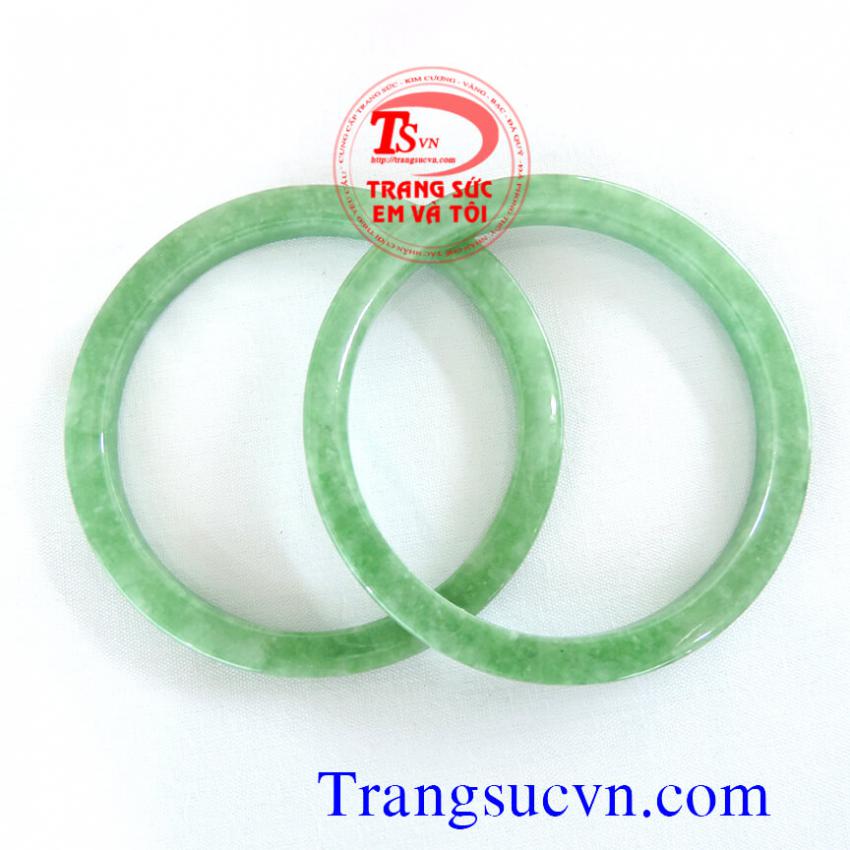 Ngọc cẩm thạch vòng đôi