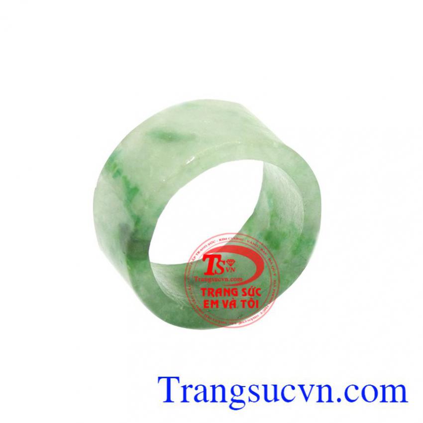 Nhẫn ngọc ngón cái mệnh hỏa