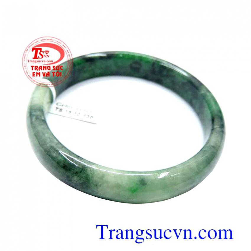 Vòng ngọc nữ tính chất lượng