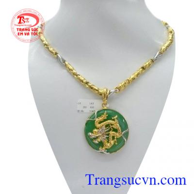 Bộ dây chuyền vàng mặt rồng vàng ngọc cẩm thạch mang lai điều hoa may mắn với người đeo theo cảm sạ học ngọc mang năng lượng tốt cho sức khỏe và cảm nhận được trí tâm an tịnh