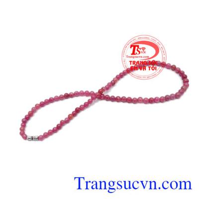 Ruby thiên nhiên hợp phong thủy mang lại sự thịnh vượng và may mắn cho người dùng. Chuỗi cổ ruby thiên nhiên đẹp