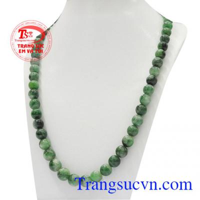 Đặc biệt là quá trình đổi màu liên tục diễn ra không ngừng, cho nên dân gian hay nói là “hồn ngọc – ngọc sống” là vậy,Chuỗi hạt vòng cổ ngọc cẩm thạch thiên nhiên TSVN