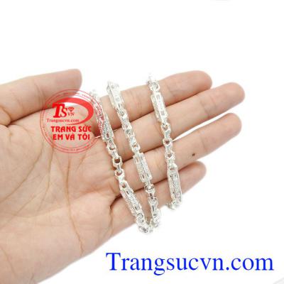 Đây chính là món quà ý nghĩa dành tặng cho người thân và bạn bè. Dây chuyền bạc nam tài lộc.