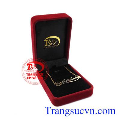 Sản phẩm thích hợp làm quà tặng cho người bạn yêu thương hoặc trong các dịp sinh nhật. Dây chuyền chữ độc đáo.