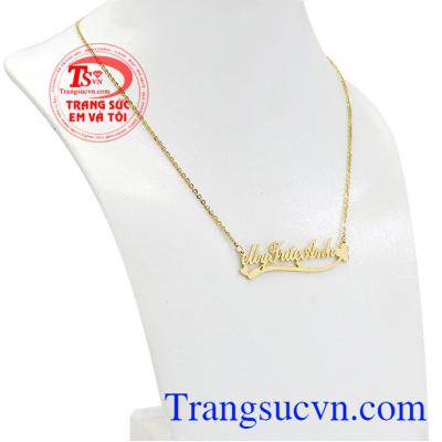 Dây chuyền chữ độc đáo được chế tác theo yêu cầu với công nghệ 3D hiện đại. 