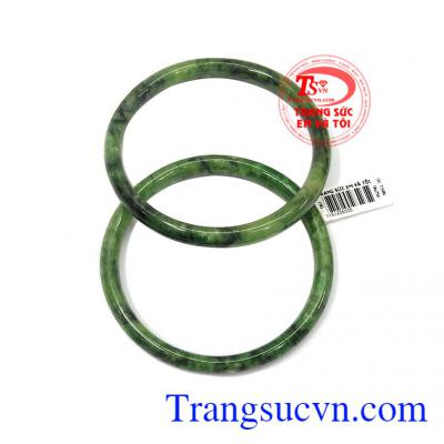 Đôi vòng ngọc nhỏ xinh ngọc Jadeite có giấy kiểm định chất lượng uy tín, giao hàng nhanh trên toàn quốc