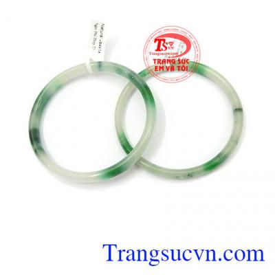 Đôi vòng ngọc, giao hàng nhanh trên toàn quốc