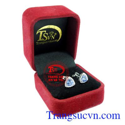 Hoa tai Tanzanite vàng trắng sang trọng.