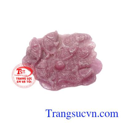 Người ta tin rằng cá chép là một linh vật đem lại điềm lành, may mắn cho gia chủ. Mặt cá chép ruby chất lượng