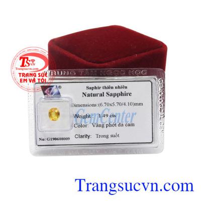 Mặt đá saphire vàng thích hợp làm mặt dây, mặt nhẫn hoặc hoa tai. 