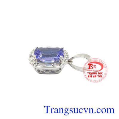 Mặt dây Iolite vàng trắng hợp thời trang.