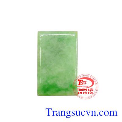 Mặt dây ngọc cẩm thạch rẻ đẹp mang lại sức khỏe và hạnh phúc cho người đeo