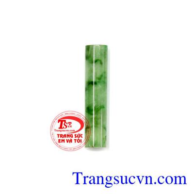 Mặt ngọc cẩm thạch đẹp, mặt ngọc cẩm thạch thiên nhiên, thích hợp làm mặt dây chuyền, chất lượng đảm bảo, giá cả hợp lý, mang đến may mắn, tài lộc cho người mang