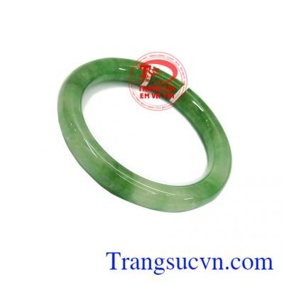 Nguồn năng lượng vô cùng dồi dào mà ngọc cẩm thạch giúp đem lại sức mạnh, sự lạc quan, niềm vui vẻ trong cuộc sống