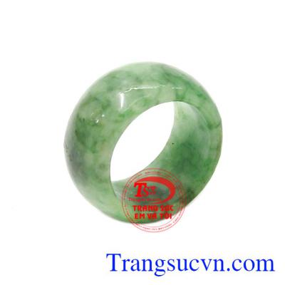 Nhẫn ngọc cẩm thạch như ý 
