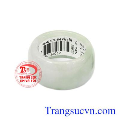 Nhẫn ngọc cẩm thạch tiên sa.Với 100% đá ngọc cẩm thạch thiên nhiên.