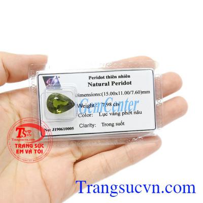 Ngoài ra, đá peridot thiên nhiên còn giúp điều hòa cơn giận, giúp giảm căng thẳng, hôn nhân hạnh phúc, mĩ mãn. Peridot thiên nhiên mệnh hỏa.