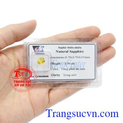 Sản phẩm có thể bọc vàng để làm mặt dây, mặt nhẫn hoặc hoa tai. Saphir vàng thiên nhiên.