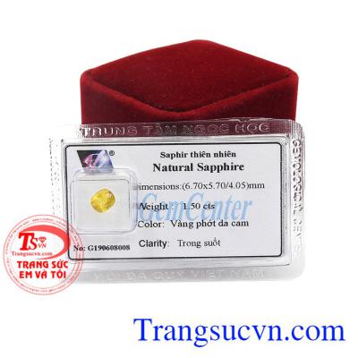 Saphir vàng thiên nhiên có tác dụng điều trị một số bệnh và mang lại cho người dùng sự bình an, may mắn, thịnh vượng. 