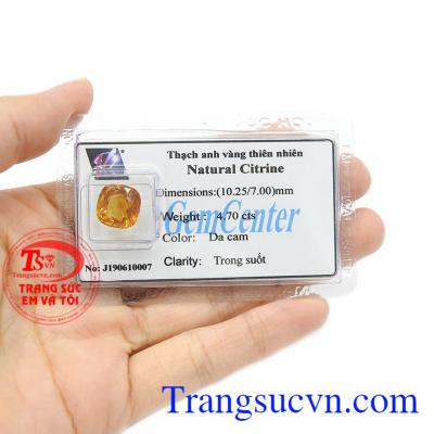 Viên thạch anh vàng thiên nhiên thích hợp làm mặt dây hoặc mặt nhẫn bọc vàng. Thạch anh vàng thiên nhiên đẹp