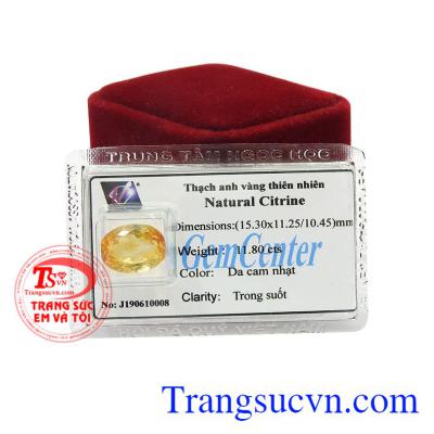 Thạch anh vàng thiên nhiên mệnh kim thích hợp làm mặt dây hoặc mặt nhẫn bọc vàng. 