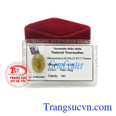 Tourmalin thiên nhiên bình an có màu nâu vàng độc đáo.