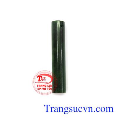 Trụ ngọc cẩm thạch đều màu, ngọc jadeite thiên nhiên, mang đến bình an may mắn cho người đeo, mặt ngọc phong thủy