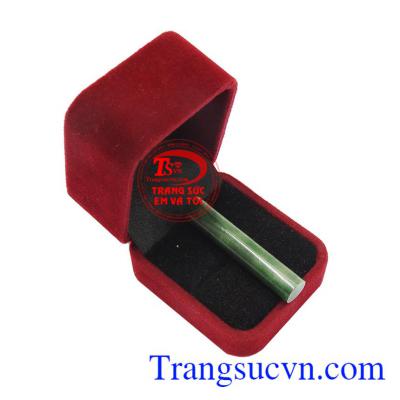 Trụ ngọc cẩm thạch đều màu