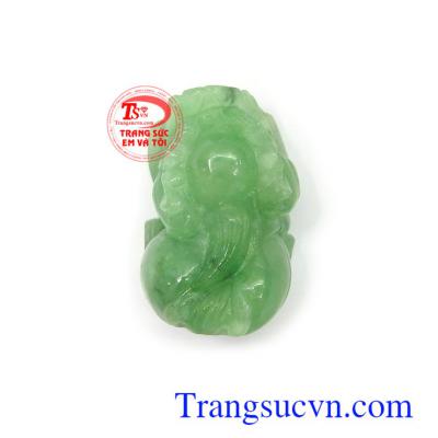 Tỳ hưu ngọc cẩm thạch kiểu đẹp chạm khắc tinh xảo, sắc nét, phù hợp làm trang sức như mặt dây chuyền, mặt nhẫn thời trang và phong thủy