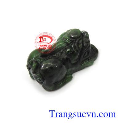 Tỳ hưu ngọc cẩm thạch tiền tài phù hợp làm mặt dây chuyền đeo đẹp, sang trọng