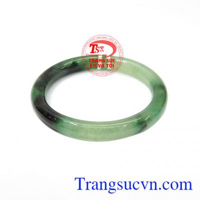 Người xưa cho rằng, đeo ngọc trên người tốt cho vận khí, sức khỏe, tiền tài