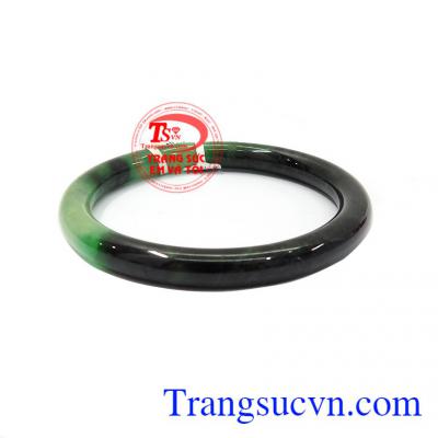 Vòng cẩm thạch mới là sản phẩm được chế tác từ ngọc cẩm thạch thiên nhiên, chất lượng cao