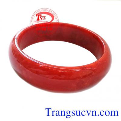 Vòng đỏ bản hẹ trẻ trung