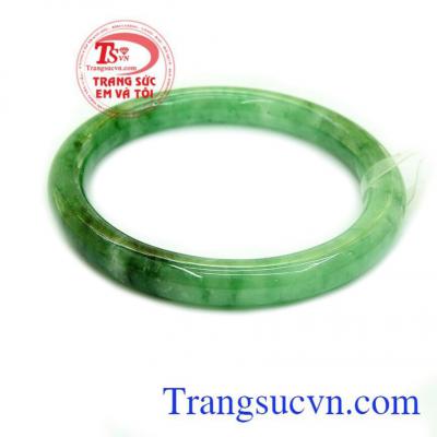 Vòng Jadeite thiên nhiên mệnh Hỏa