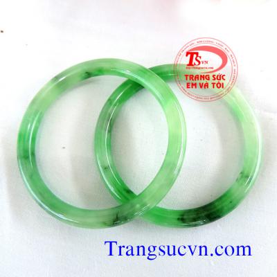 Vòng ngọc đôi jadeite sang trọng