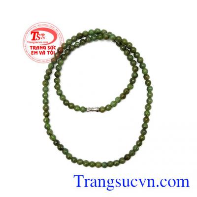 Người xưa quan niệm "ngọc" mang đến sự may mắn, sức khỏe và tài lộc cho người đeo,Vòng ngọc cẩm thạch nhỏ đẹp