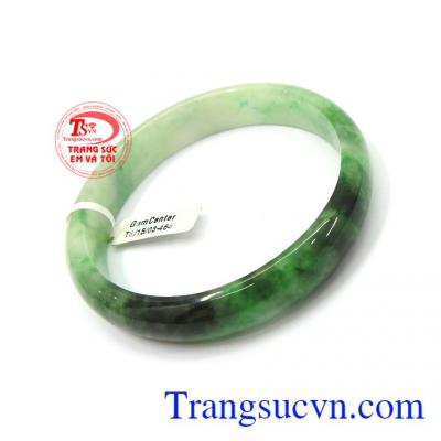 Vòng Ngọc Cẩm Thạch TN có tác dụng mang lại may mắn, bình an và tài lộc cho người đeo
