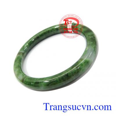 Vòng Ngọc Jadeite mệnh Mộc nước đẹp