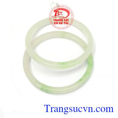 Vòng ngọc trắng đôi đẹp