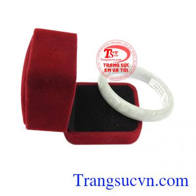 Vòng ngọc đẹp thiên nhiên