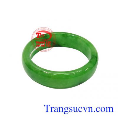 Vòng tay ngọc jadeite xanh ngọc