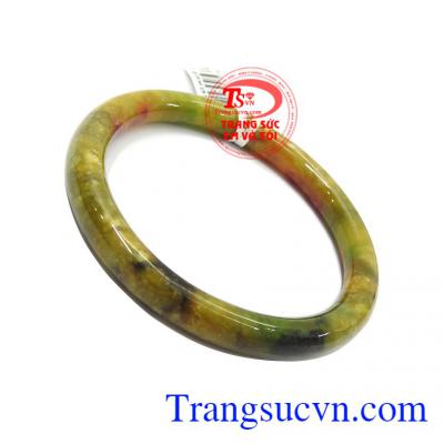 Vòng ngọc thích hợp sử dụng trong đời sống hằng ngày và làm quà tặng