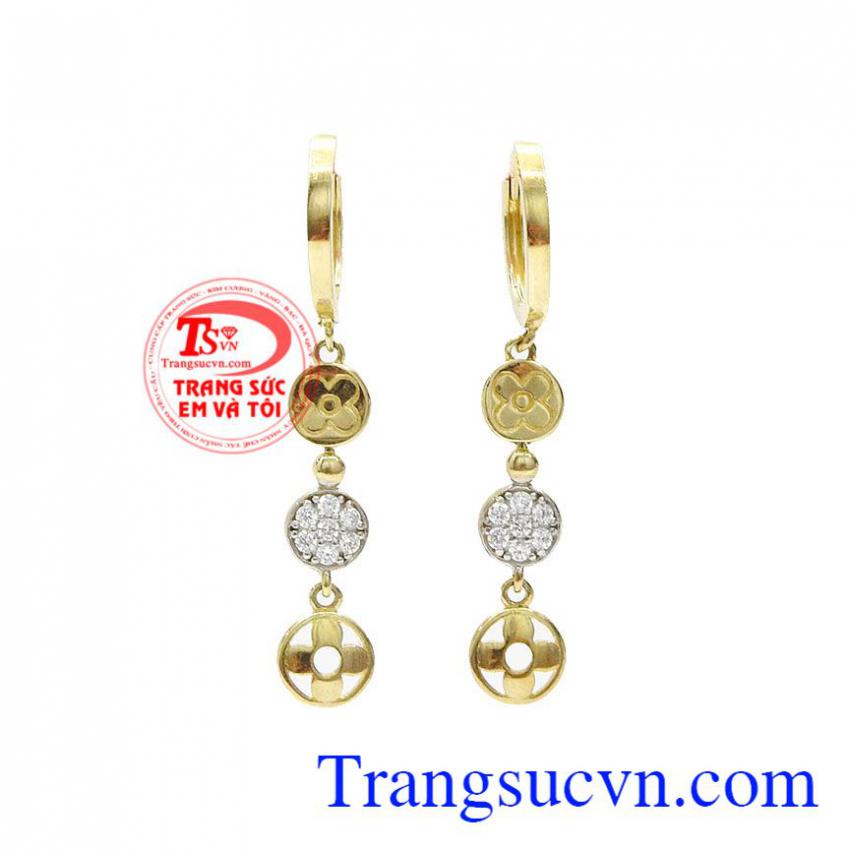 Hoa tai vàng Van Cleef Arpels