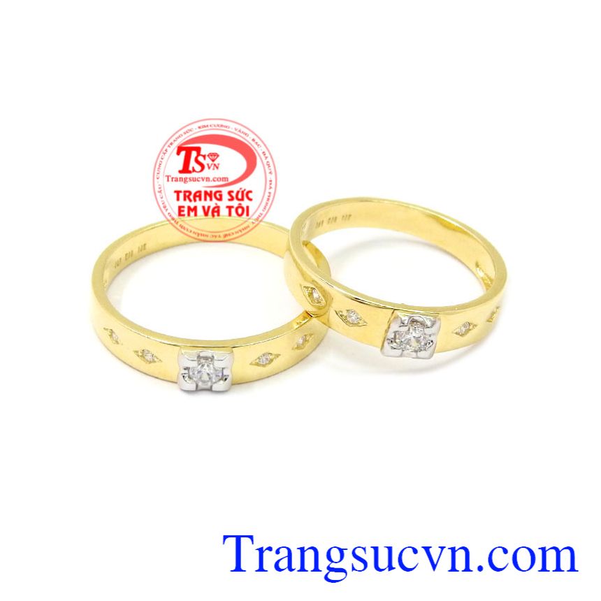 Nhẫn cưới vàng bên nhau trọn đời được nhập khẩu từ Korea vàng 10k.