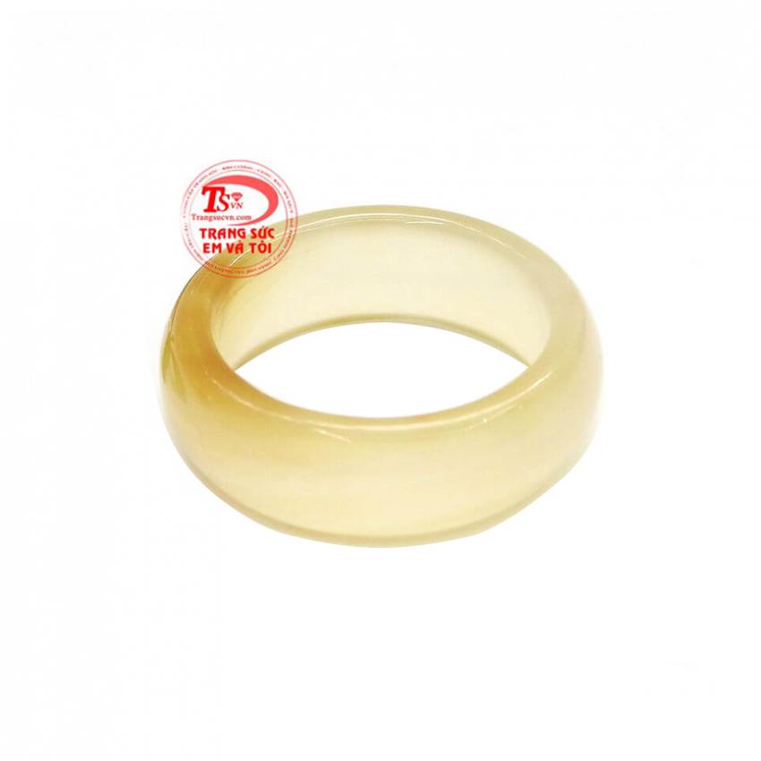 Nhẫn ngọc mã não phú quý